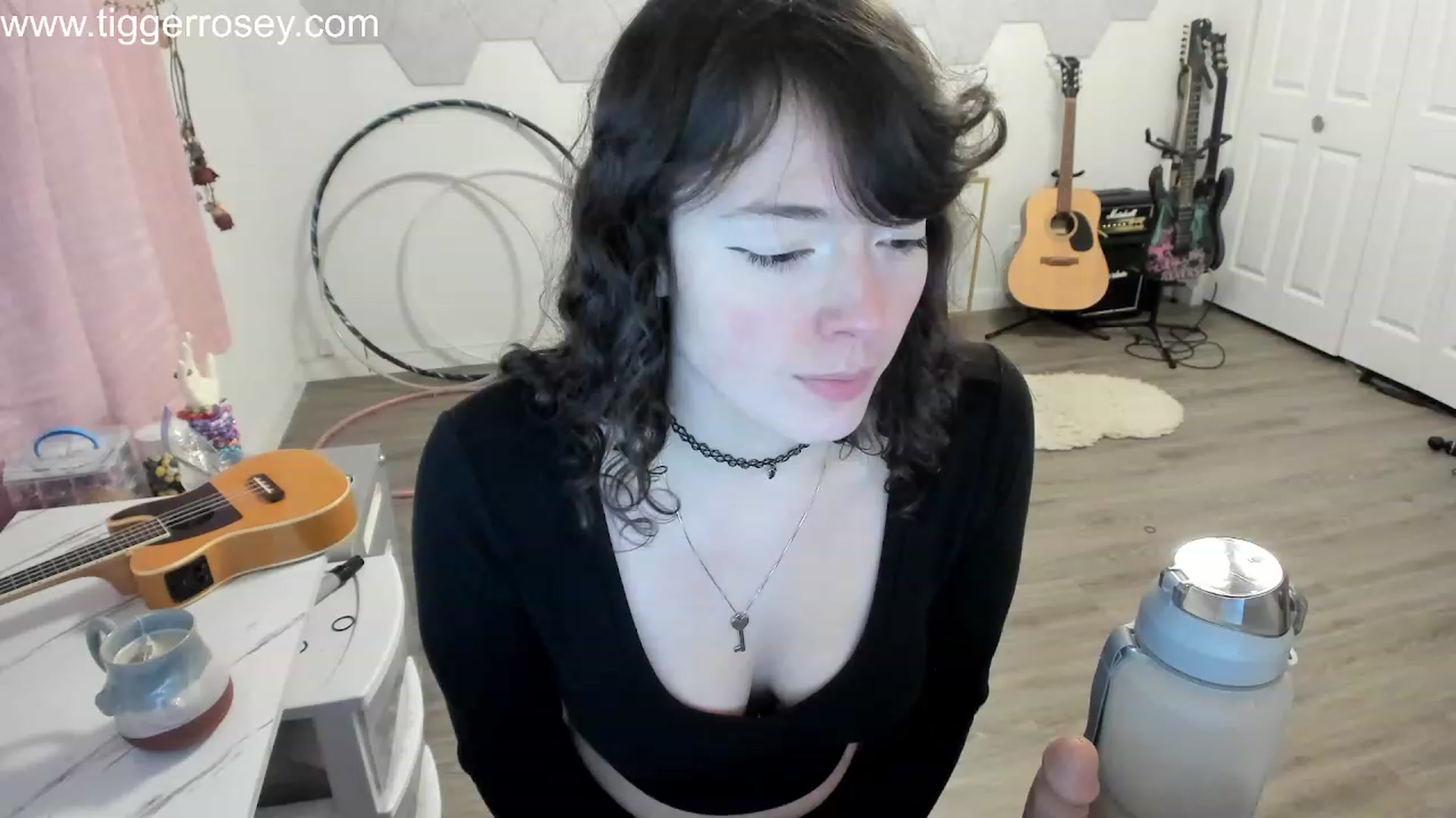 Gallery image thumbnail from TiggerRosey's myfreecams stream on, 01/11/2024, 01:29 image 9 of 20