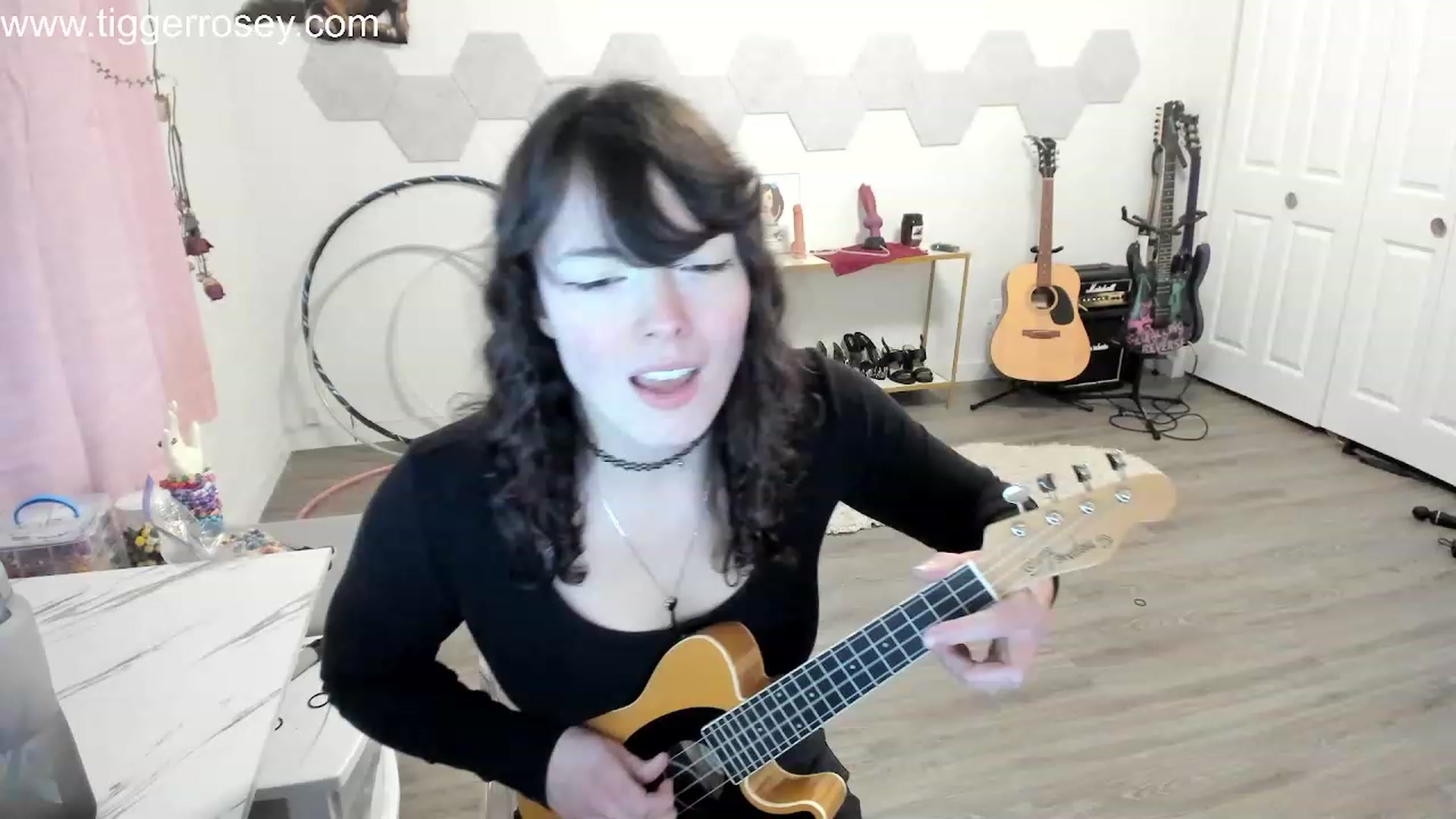 Gallery image thumbnail from TiggerRosey's myfreecams stream on, 01/11/2024, 01:29 image 2 of 20