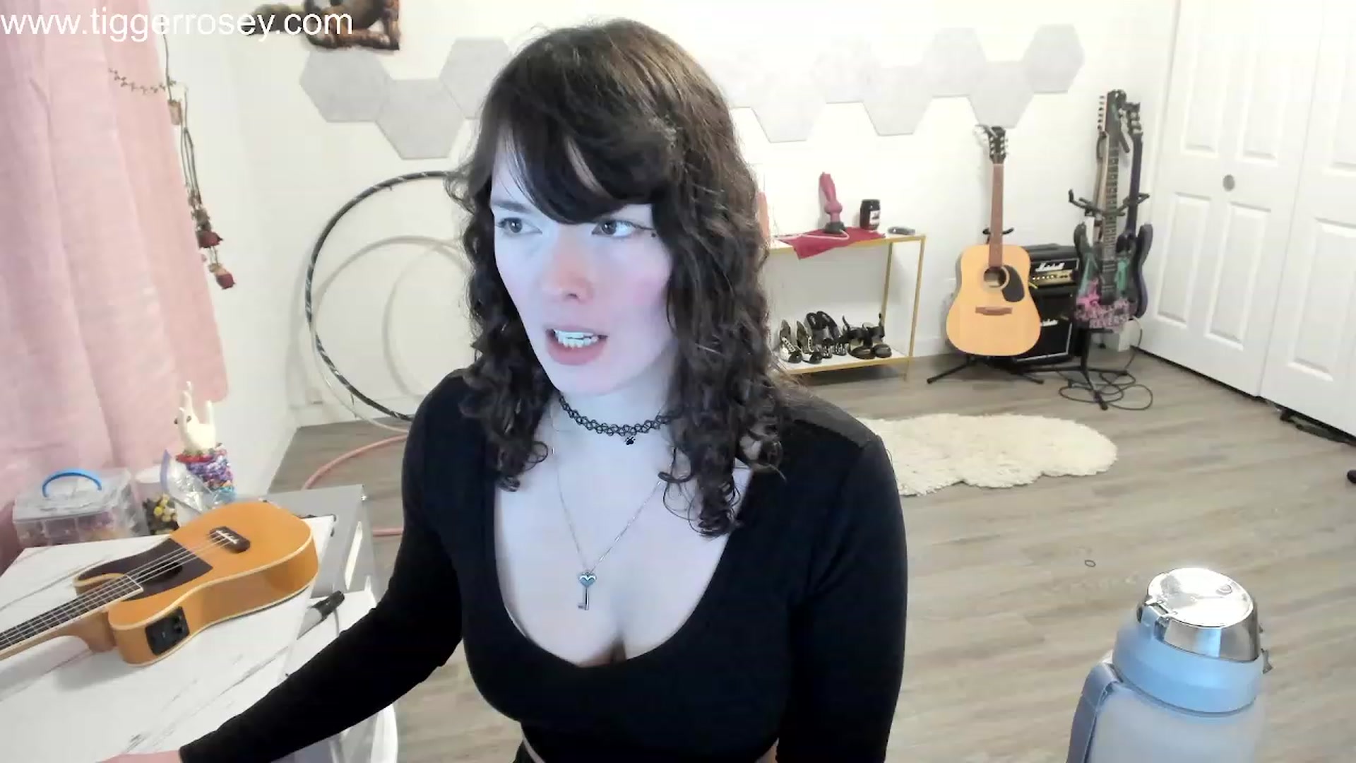 Gallery image thumbnail from TiggerRosey's myfreecams stream on, 01/11/2024, 02:23 image 7 of 20
