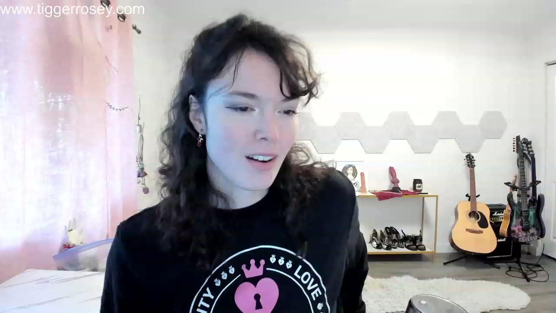 Gallery image thumbnail from TiggerRosey's myfreecams stream on, 01/13/2024, 24:25 image 13 of 20
