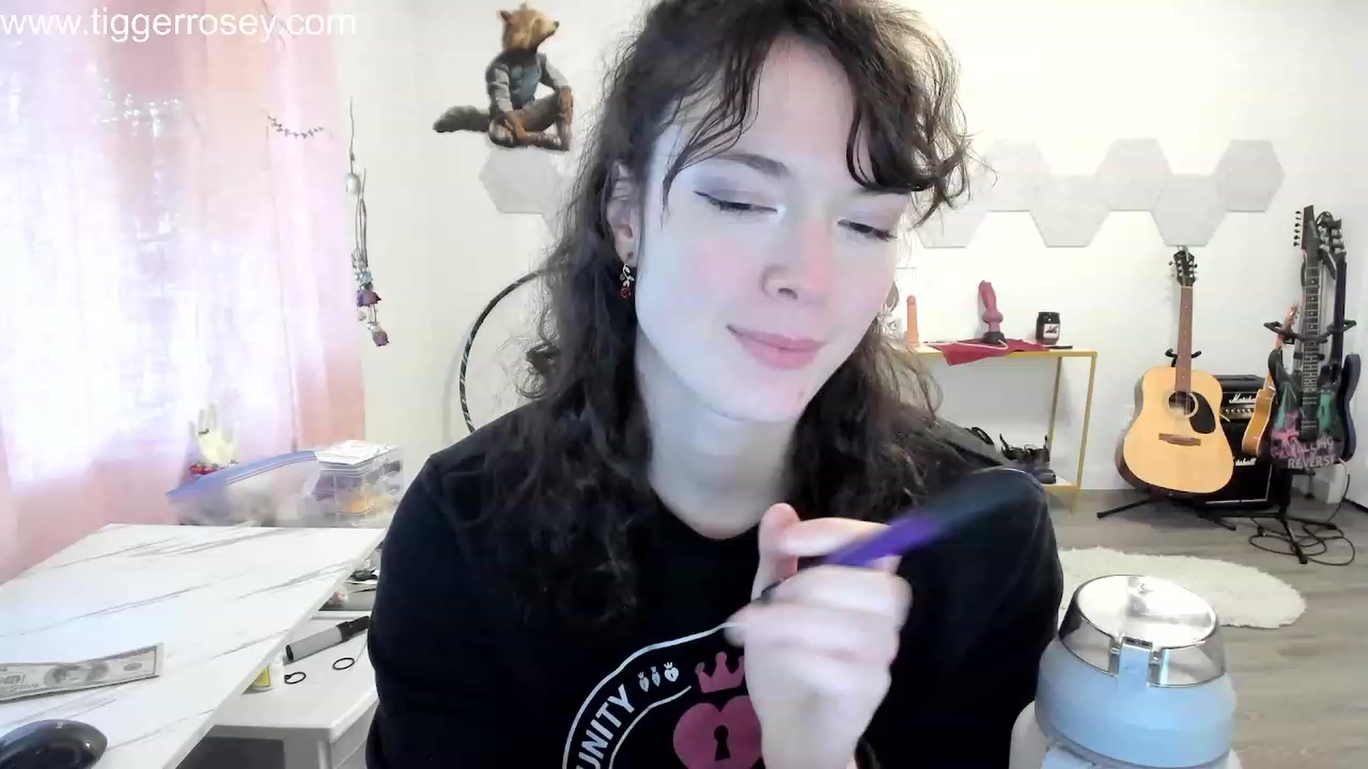 Gallery image thumbnail from TiggerRosey's myfreecams stream on, 01/13/2024, 24:25 image 16 of 20