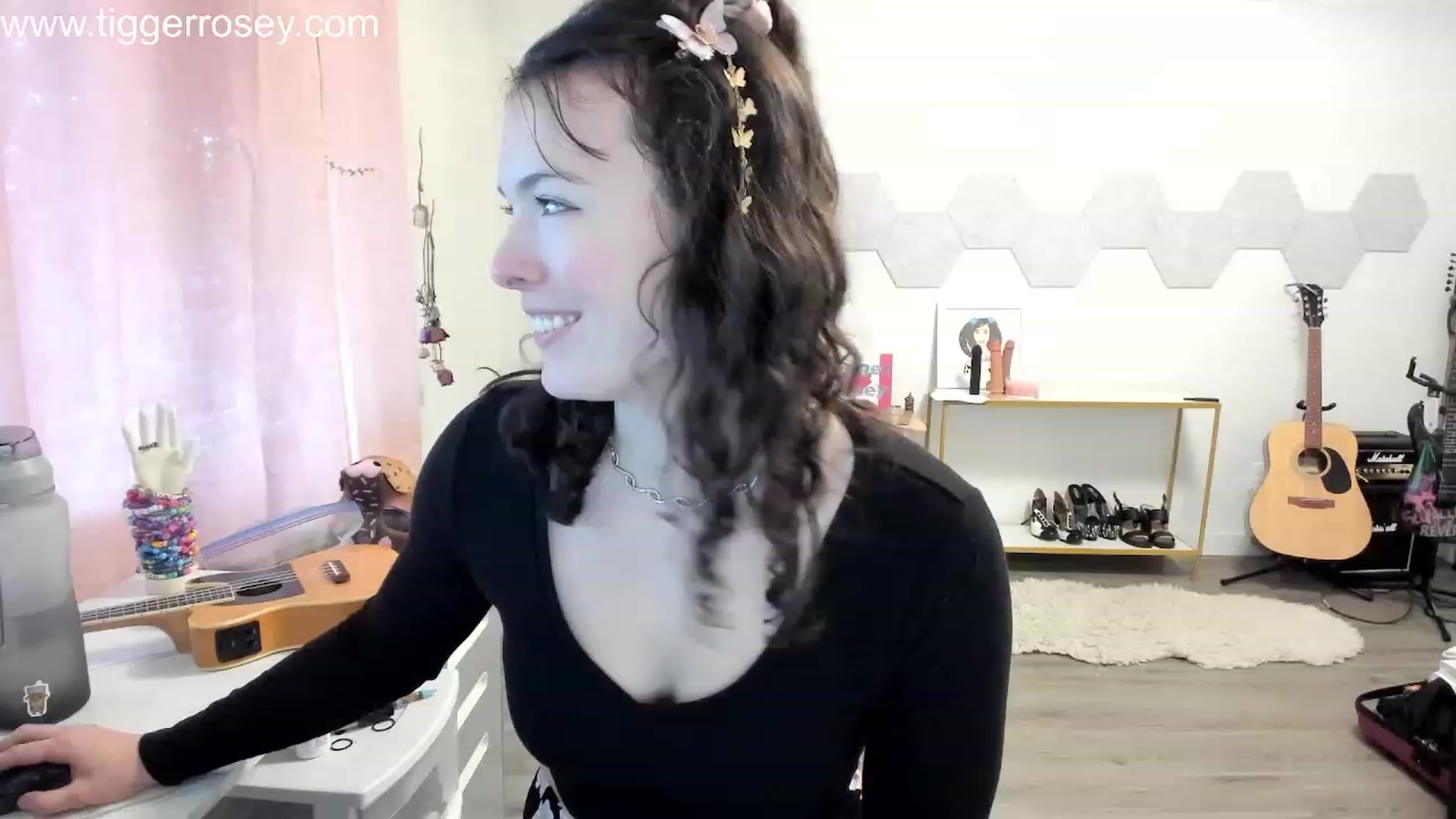 Gallery image thumbnail from TiggerRosey's myfreecams stream on, 01/17/2024, 24:42 image 5 of 20