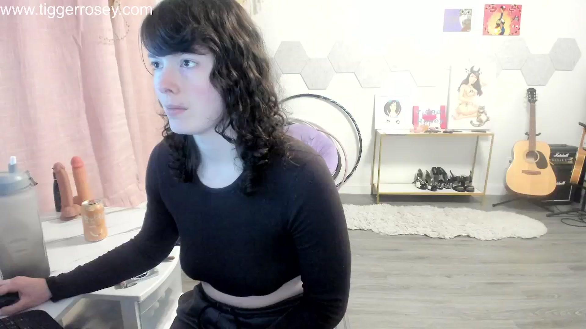Gallery image thumbnail from TiggerRosey's myfreecams stream on, 02/10/2024, 03:41 image 4 of 20