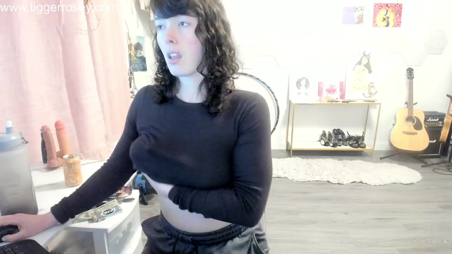 Gallery image thumbnail from TiggerRosey's myfreecams stream on, 02/10/2024, 03:41 image 2 of 20