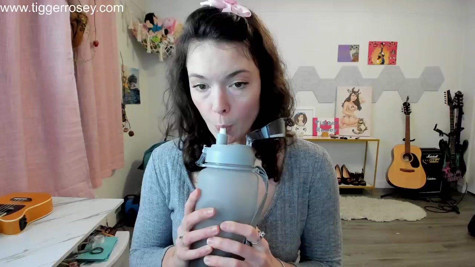Gallery image thumbnail from TiggerRosey's myfreecams stream on, 02/21/2024, 03:11 image 6 of 20
