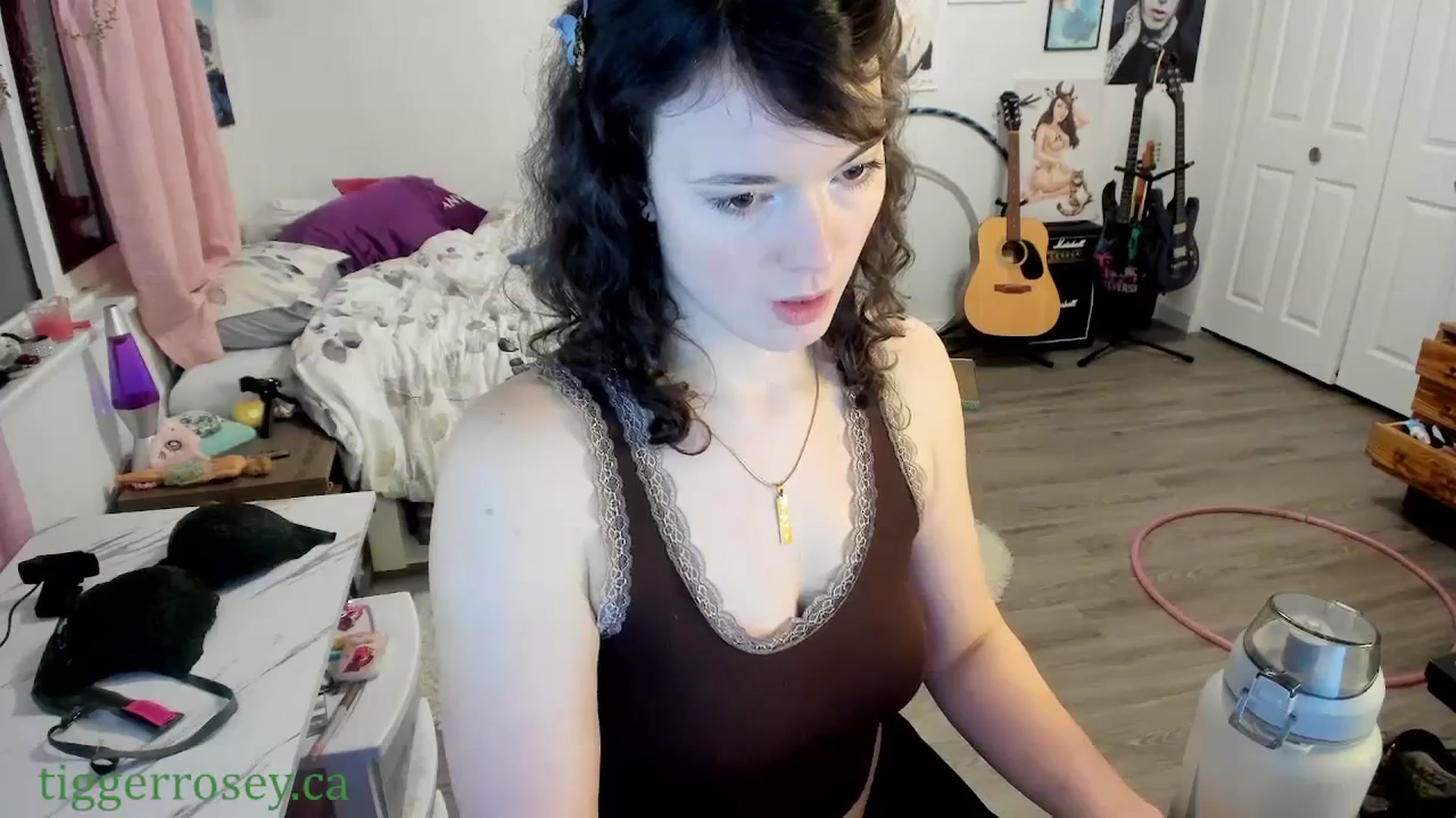 Gallery image thumbnail from TiggerRosey's myfreecams stream on, 03/21/2024, 03:22 image 16 of 20
