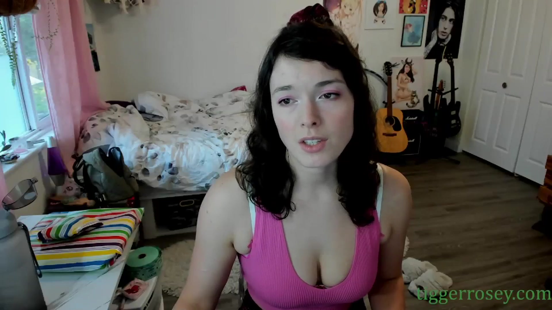 Gallery image thumbnail from TiggerRosey's myfreecams stream on, 03/22/2024, 21:45 image 15 of 20