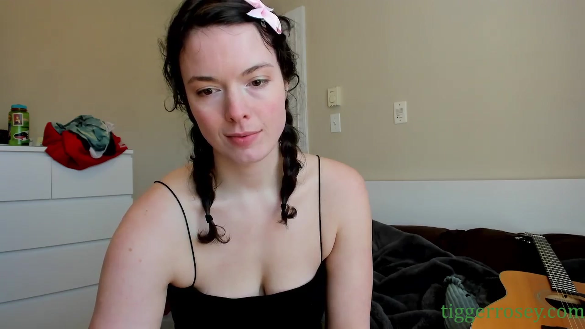 Gallery image thumbnail from TiggerRosey's myfreecams stream on, 04/02/2024, 17:09 image 20 of 20