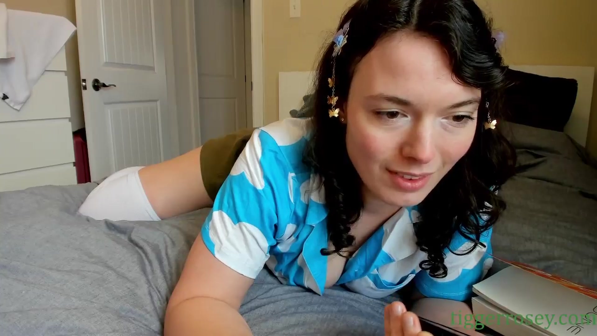 Gallery image thumbnail from TiggerRosey's myfreecams stream on, 04/08/2024, 19:05 image 11 of 20