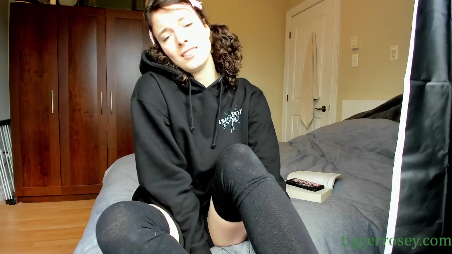 Gallery image thumbnail from TiggerRosey's myfreecams stream on, 04/09/2024, 15:09 image 18 of 20