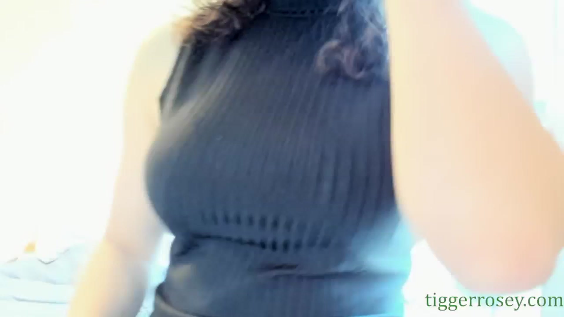 Gallery image thumbnail from TiggerRosey's myfreecams stream on, 05/08/2024, 17:24 image 1 of 20