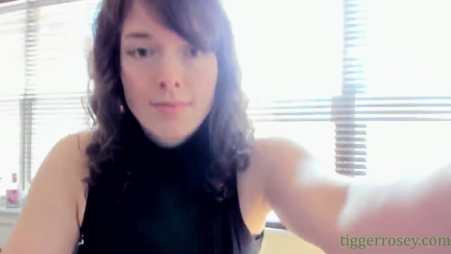 Gallery image thumbnail from TiggerRosey's myfreecams stream on, 05/08/2024, 17:24 image 5 of 20