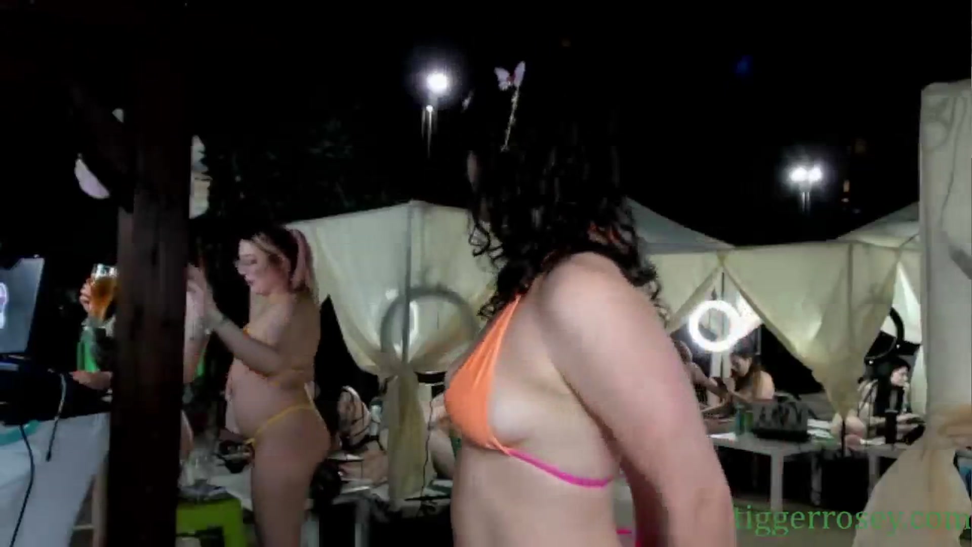 Gallery image thumbnail from TiggerRosey's myfreecams stream on, 05/21/2024, 06:31 image 6 of 20