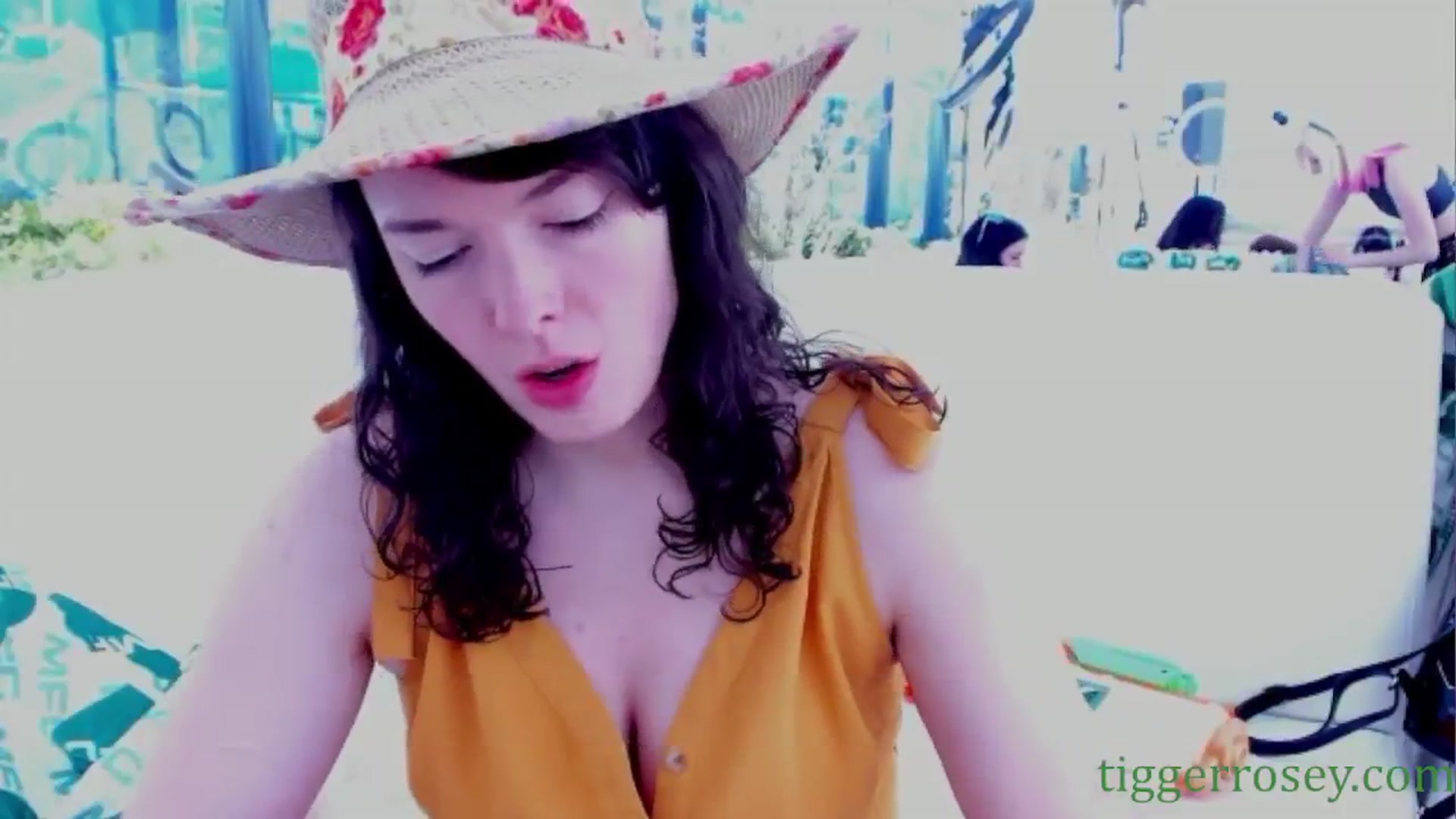 Gallery image thumbnail from TiggerRosey's myfreecams stream on, 05/21/2024, 22:31 image 11 of 20