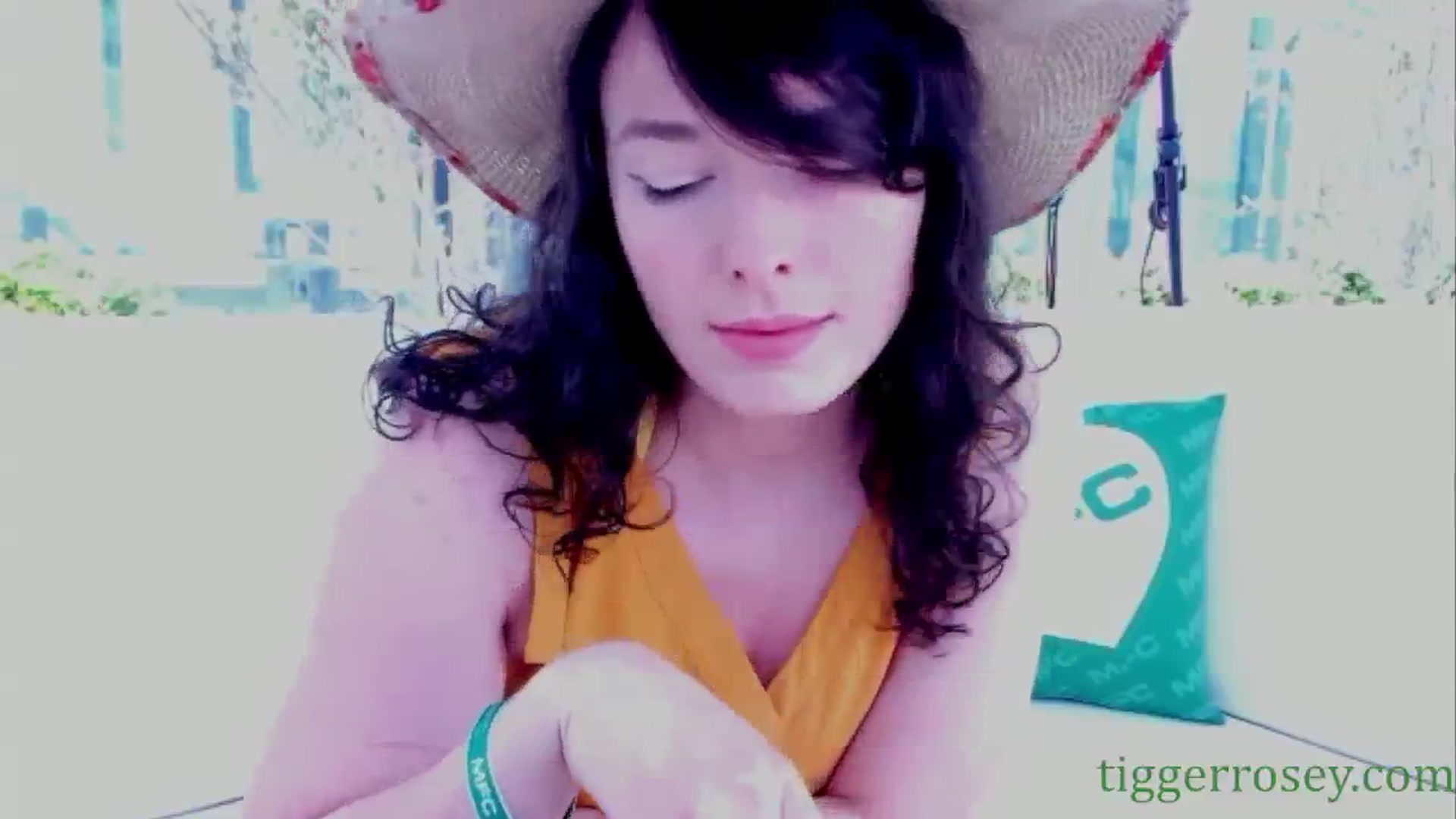 Gallery image thumbnail from TiggerRosey's myfreecams stream on, 05/21/2024, 22:31 image 4 of 20