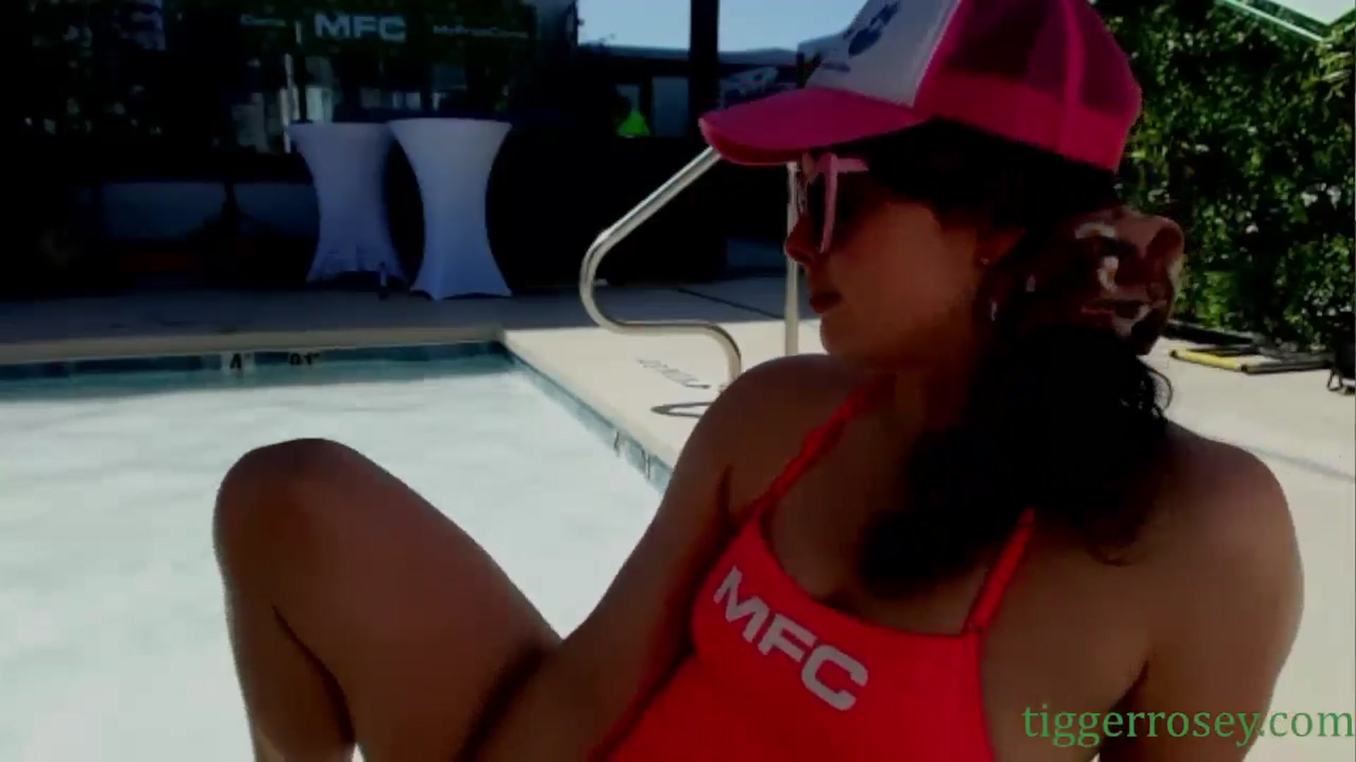 Gallery image thumbnail from TiggerRosey's myfreecams stream on, 05/22/2024, 22:20 image 18 of 20