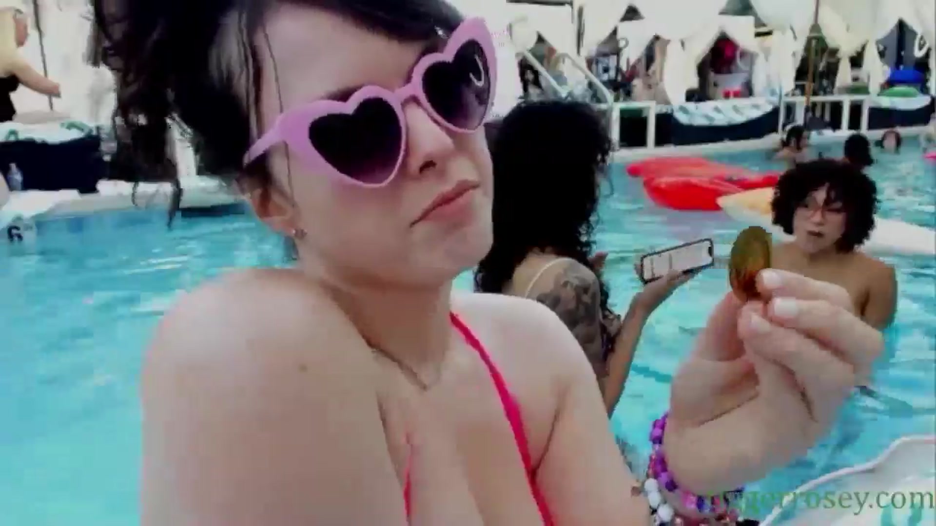 Gallery image thumbnail from TiggerRosey's myfreecams stream on, 05/23/2024, 24:41 image 13 of 20