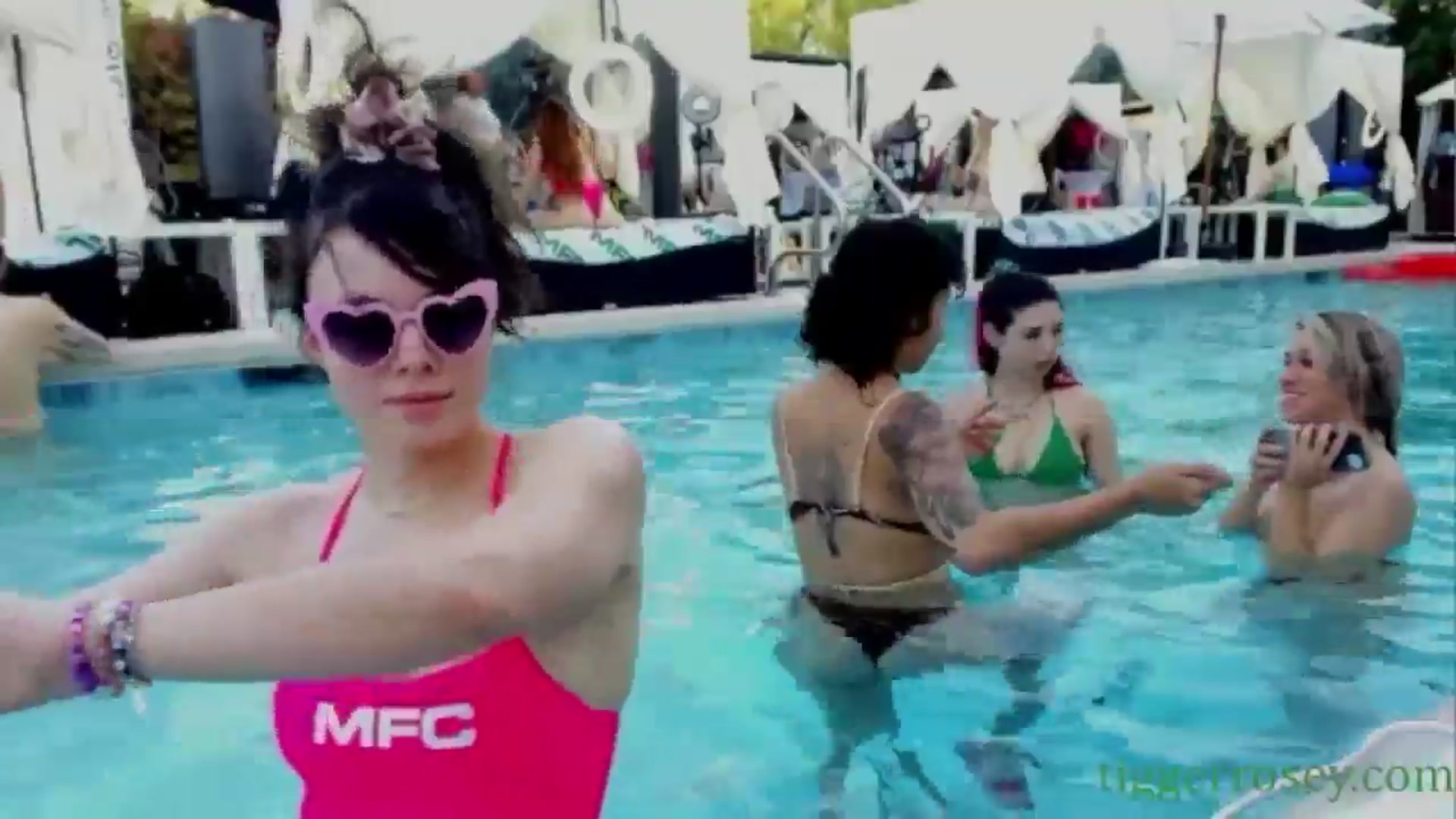 Gallery image thumbnail from TiggerRosey's myfreecams stream on, 05/23/2024, 24:41 image 19 of 20