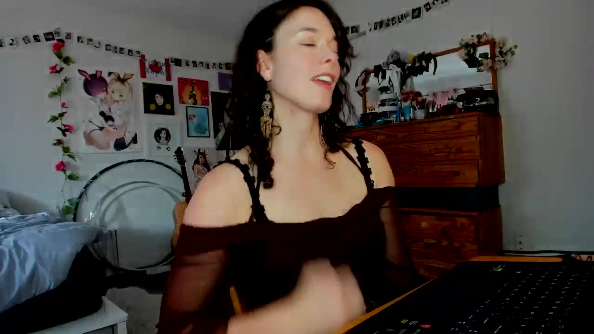 Gallery image thumbnail from TiggerRosey's myfreecams stream on, 08/15/2024, 01:08 image 10 of 20