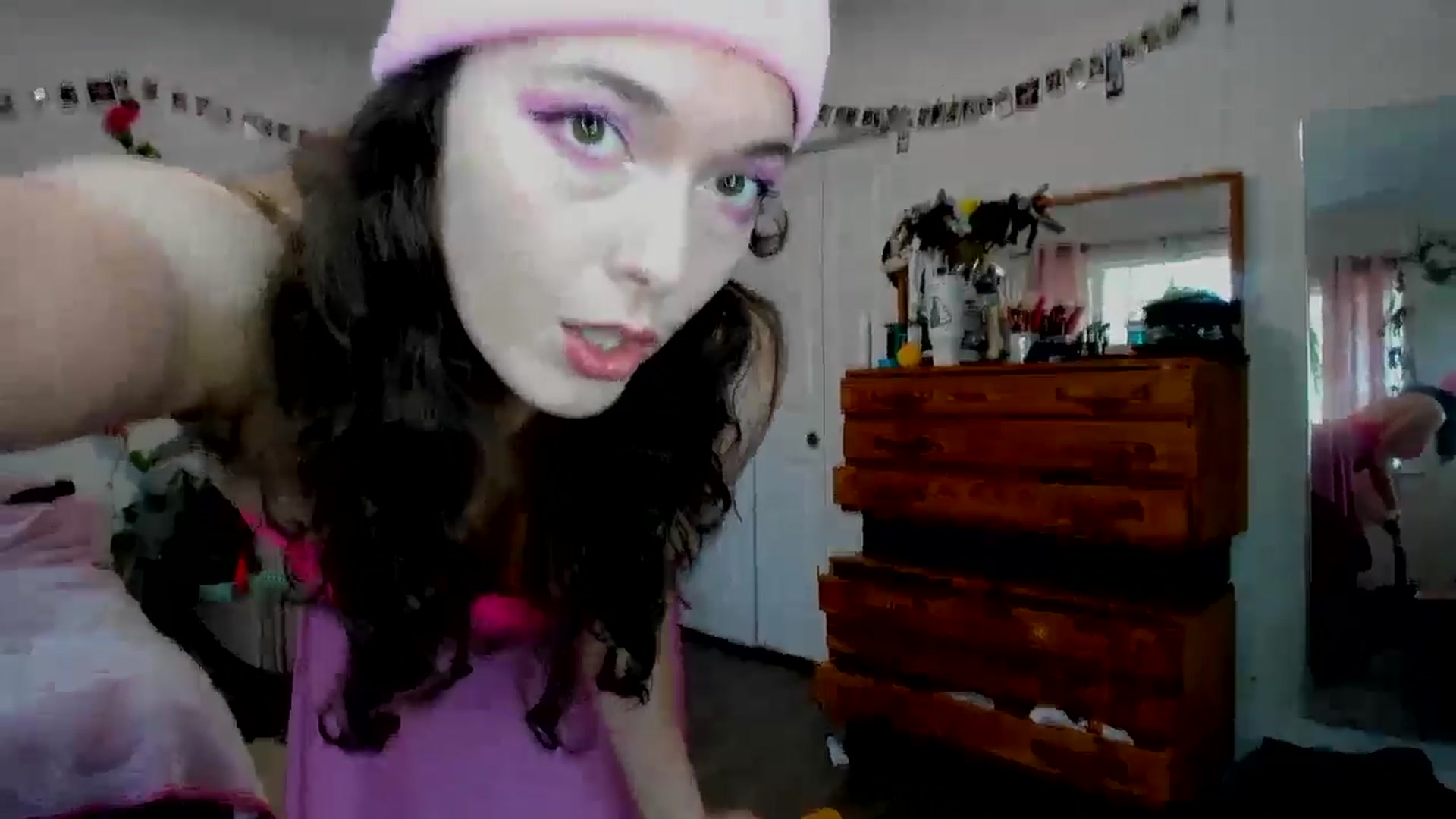 Gallery image thumbnail from TiggerRosey's myfreecams stream on, 10/03/2024, 23:14 image 5 of 20