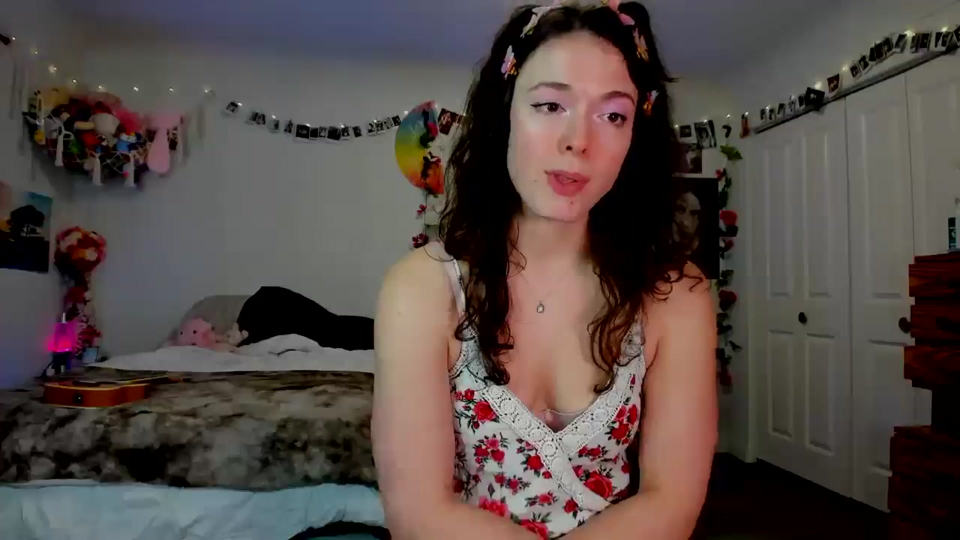 Gallery image thumbnail from TiggerRosey's myfreecams stream on, 03/15/2025, 03:05 image 9 of 20