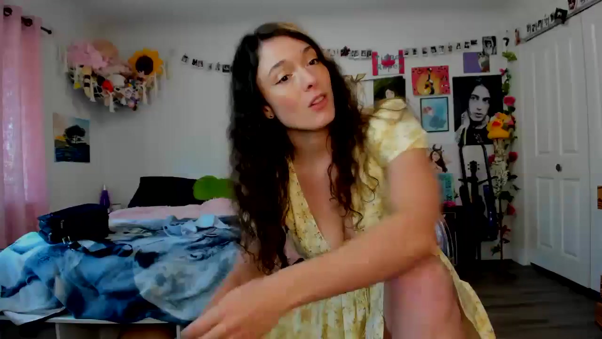 Gallery image thumbnail from TiggerRosey's myfreecams stream on, 09/03/2025, 22:19 image 1 of 20