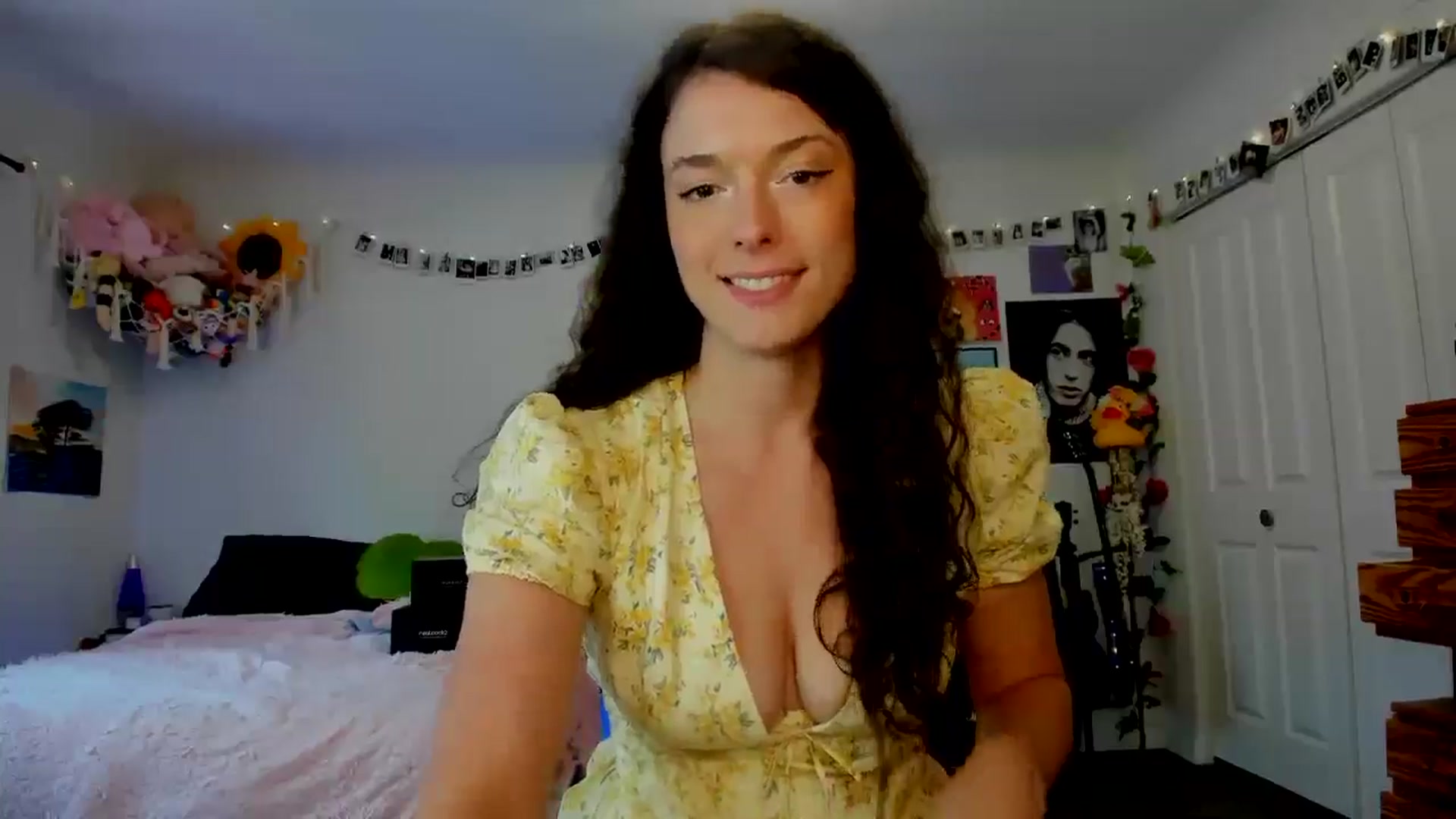 Gallery image thumbnail from TiggerRosey's myfreecams stream on, 09/03/2025, 22:19 image 16 of 20