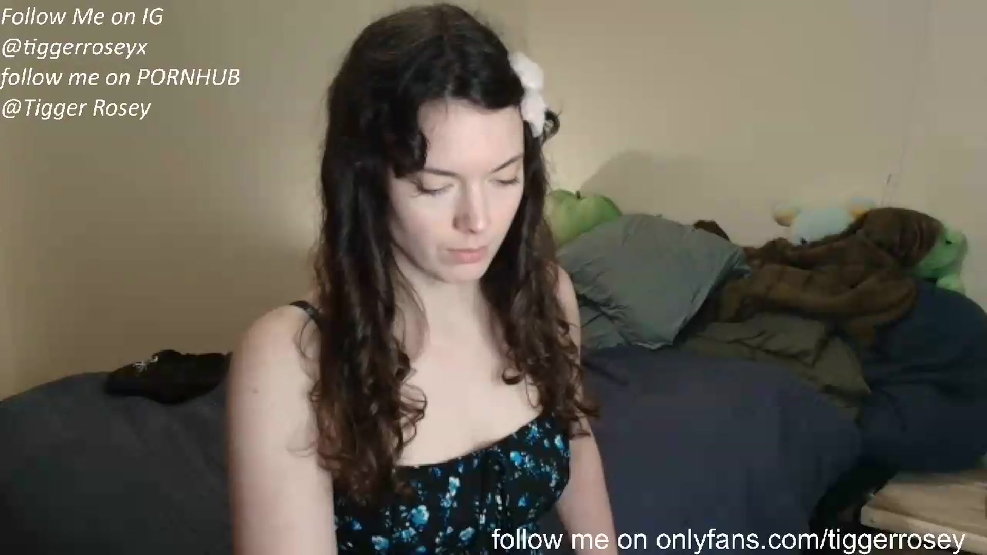 Gallery image thumbnail from TiggerRosey's myfreecams stream on, 05/27/2026, 20:32 image 9 of 20