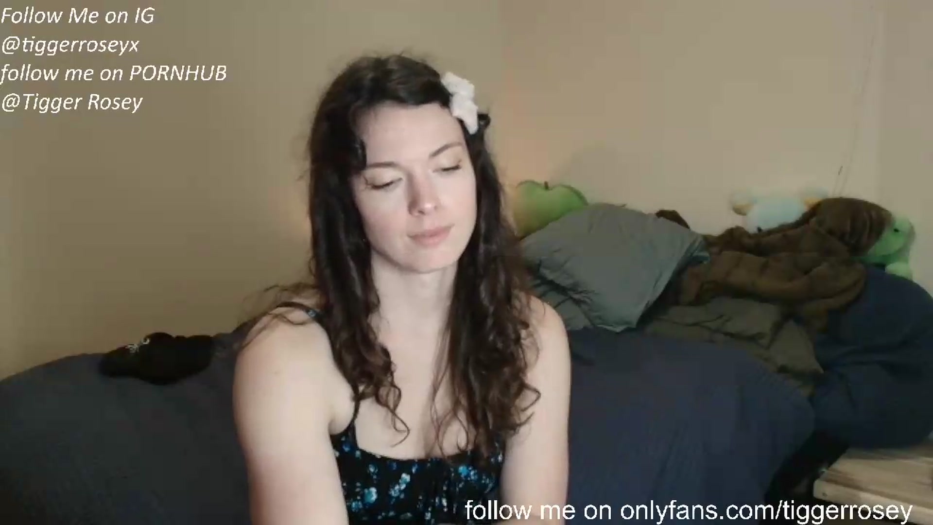 Gallery image thumbnail from TiggerRosey's myfreecams stream on, 05/27/2026, 20:32 image 16 of 20