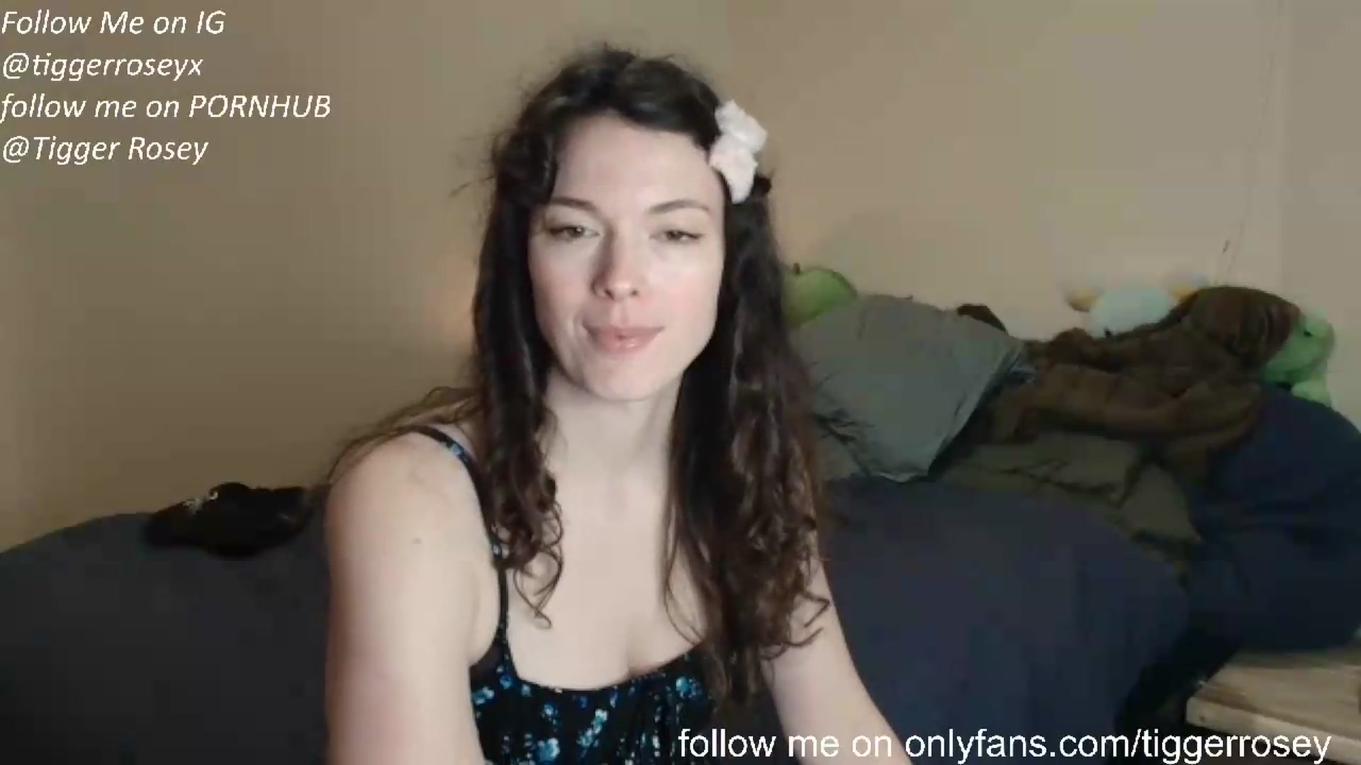 Gallery image thumbnail from TiggerRosey's myfreecams stream on, 05/27/2026, 20:32 image 15 of 20