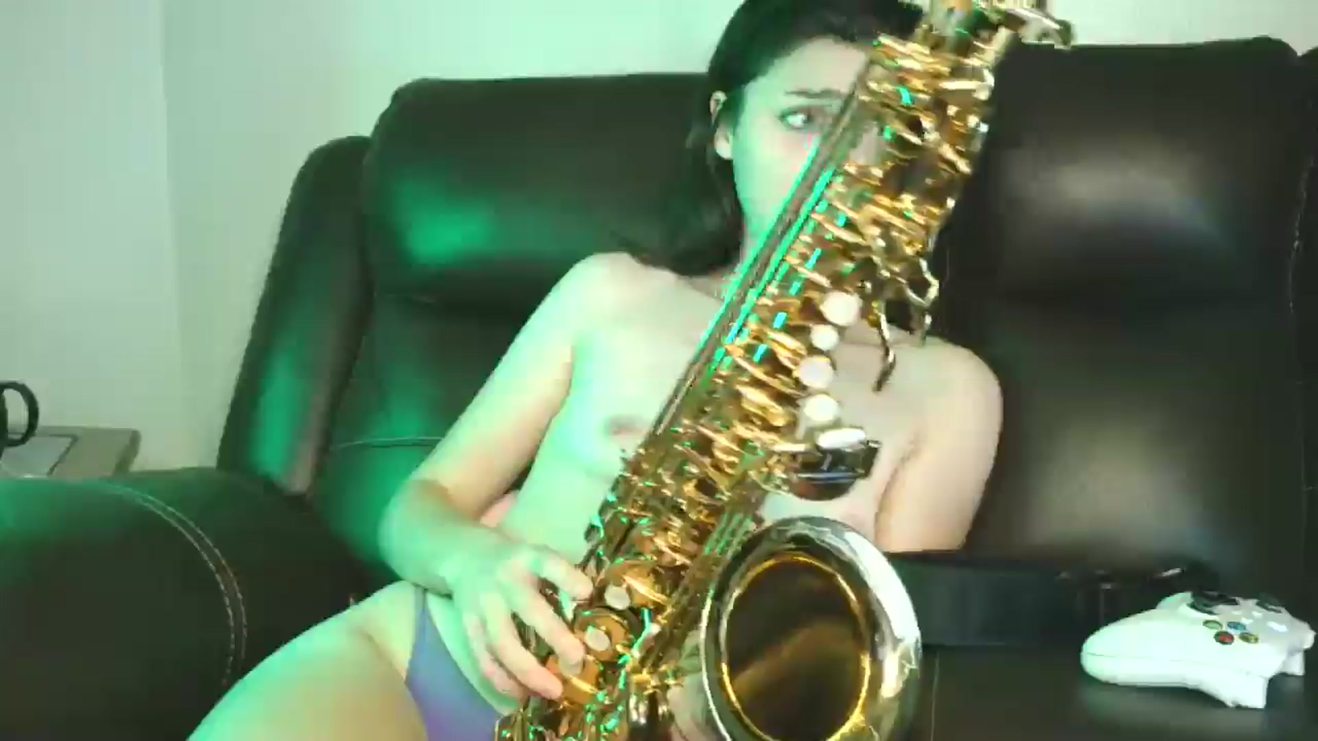 Gallery image thumbnail from TightGirl's myfreecams stream on, 09/05/2025, 19:01 image 17 of 20