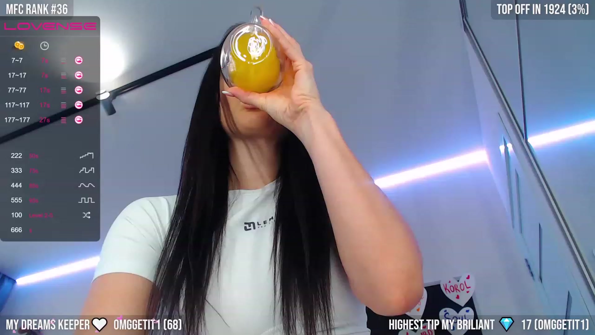 Gallery image thumbnail from TighttAss's myfreecams stream on, 02/15/2023, 06:05 image 3 of 20