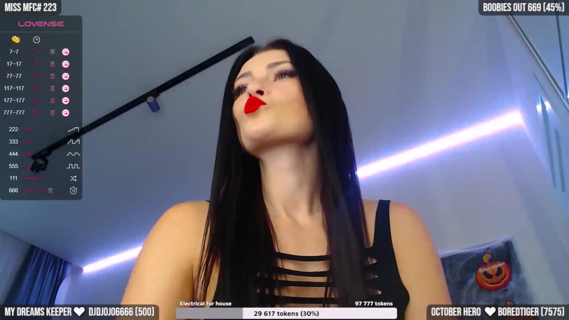 Gallery image thumbnail from TighttAss's myfreecams stream on, 10/22/2023, 05:17 image 9 of 20