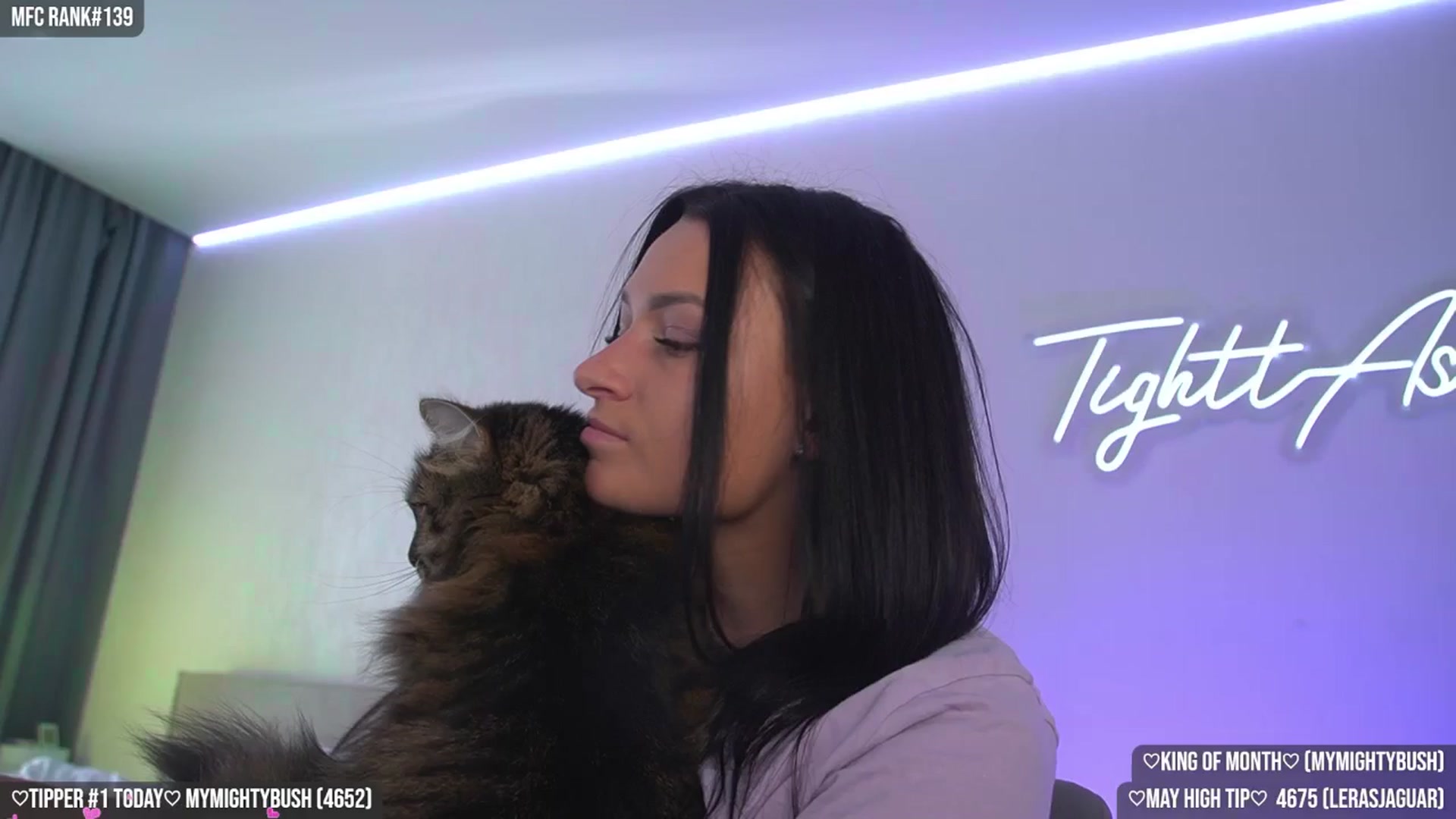 Gallery image thumbnail from TighttAss's myfreecams stream on, 05/14/2025, 05:30 image 11 of 20