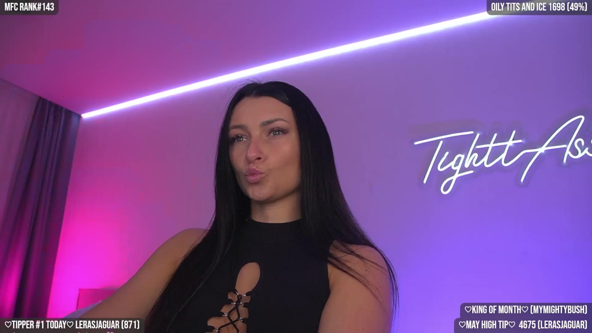 Gallery image thumbnail from TighttAss's myfreecams stream on, 05/16/2025, 04:51 image 10 of 20