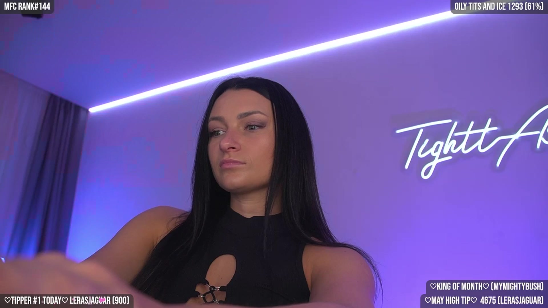 Gallery image thumbnail from TighttAss's myfreecams stream on, 05/16/2025, 04:51 image 17 of 20