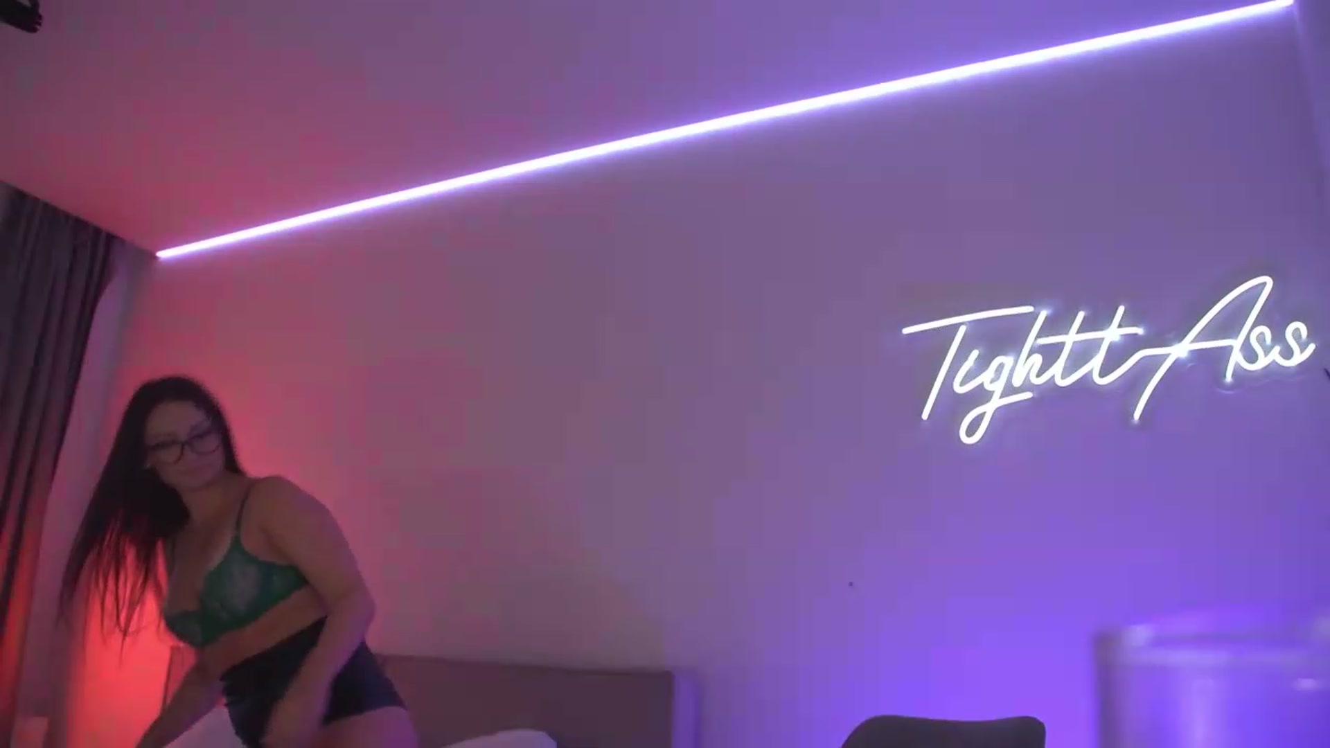 Gallery image thumbnail from TighttAss's myfreecams stream on, 05/21/2026, 04:37 image 18 of 20