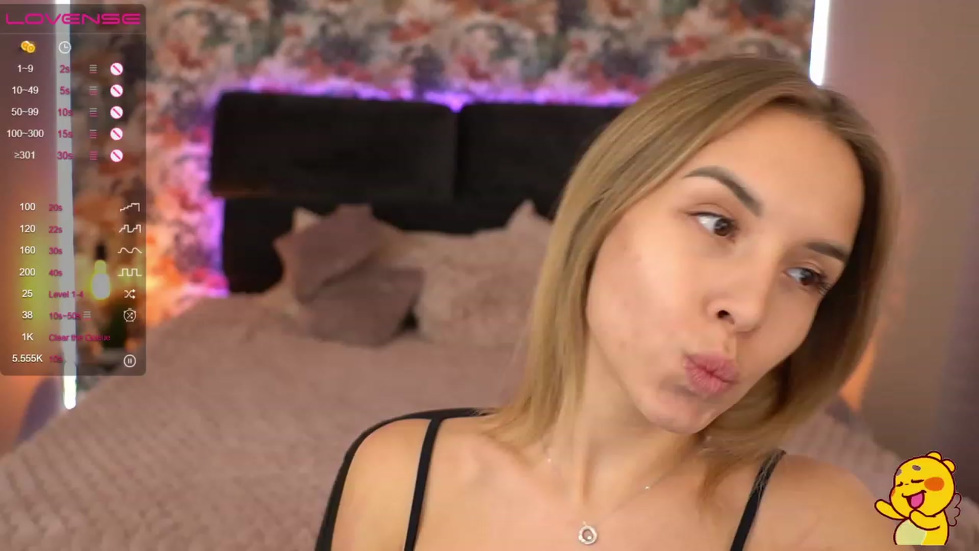 Gallery image thumbnail from Tilli's myfreecams stream on, 11/23/2023, 12:22 image 7 of 20