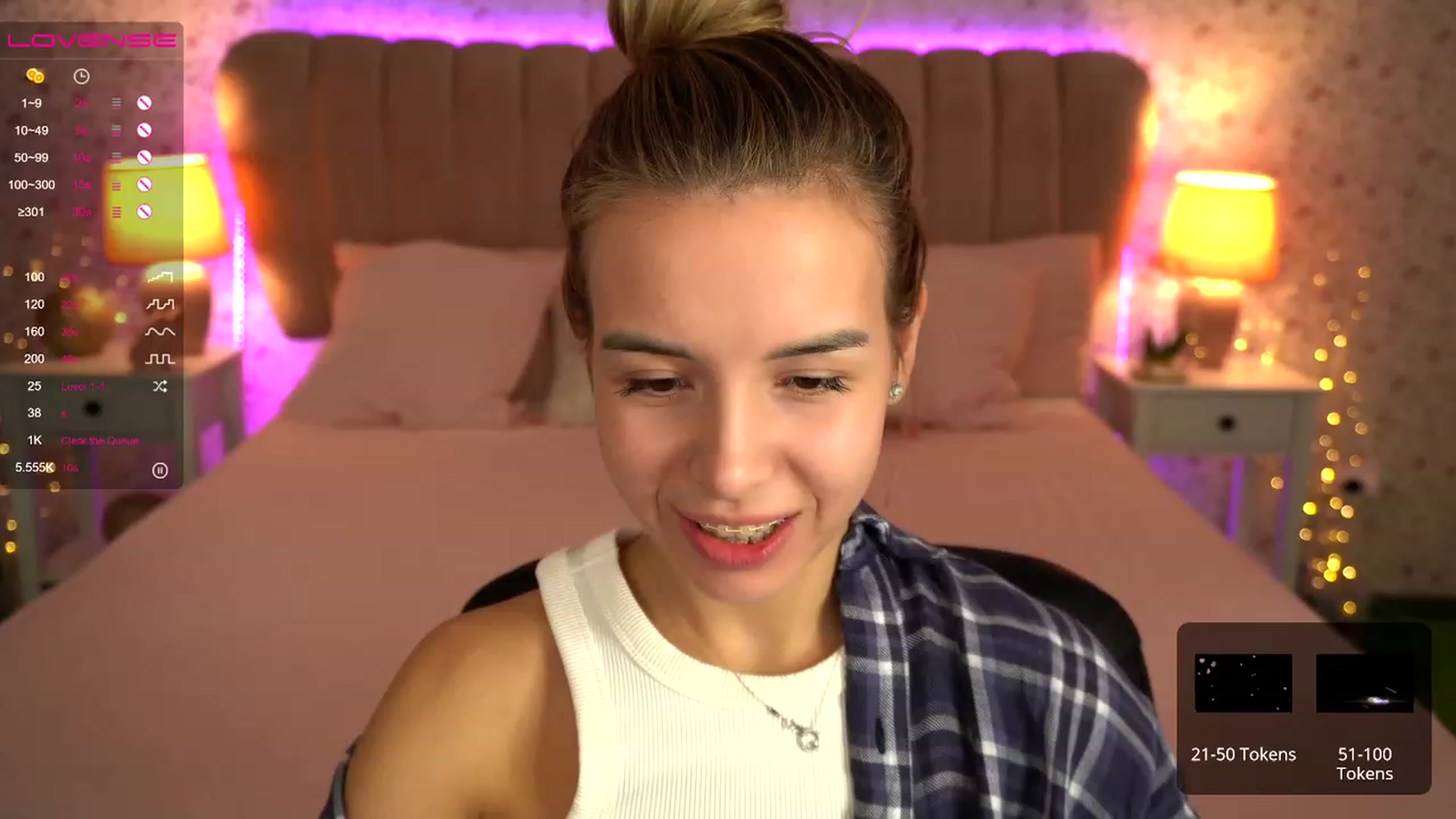 Gallery image thumbnail from Tilli's myfreecams stream on, 12/02/2023, 10:17 image 1 of 20