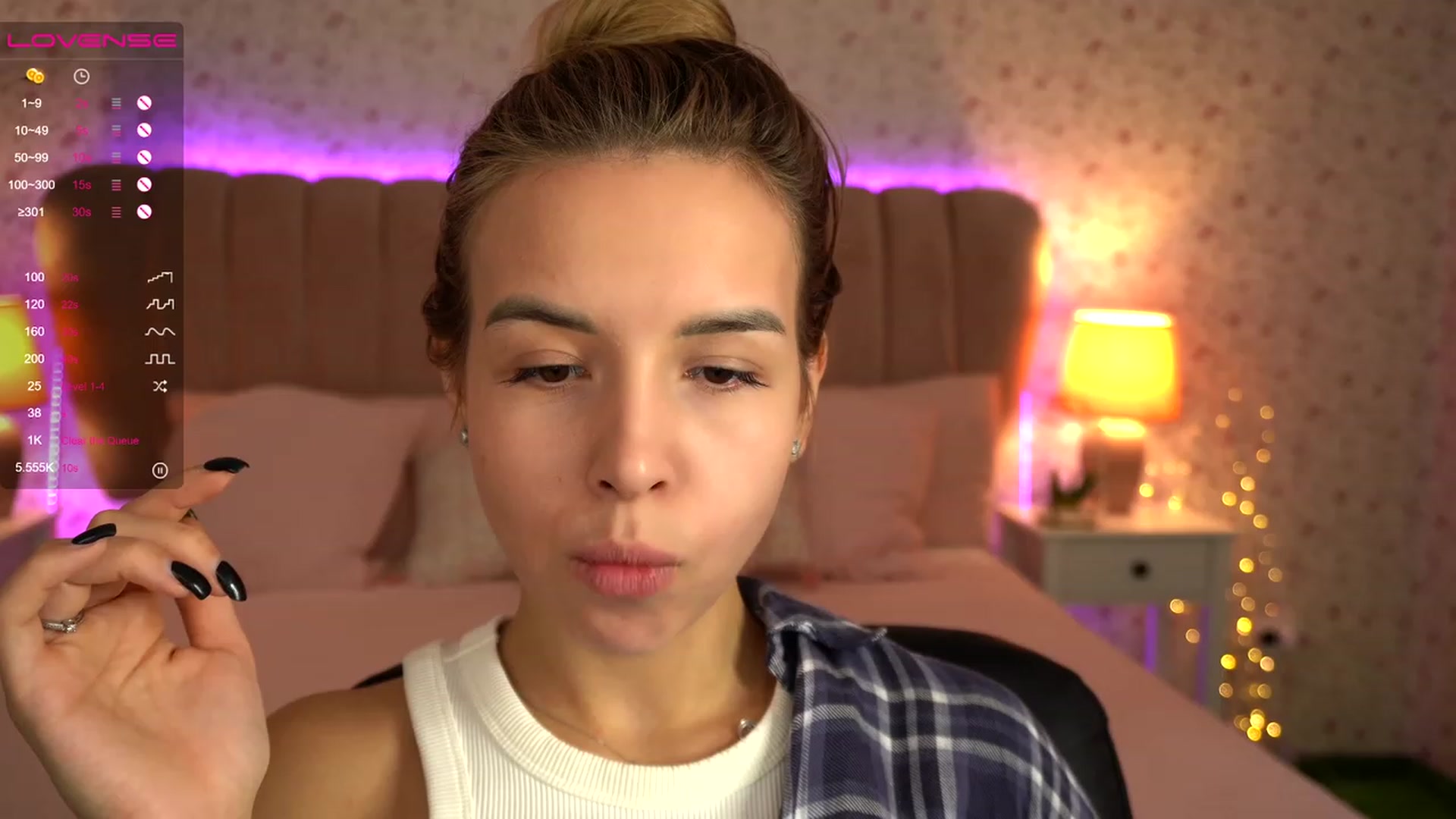 Gallery image thumbnail from Tilli's myfreecams stream on, 12/02/2023, 10:17 image 9 of 20