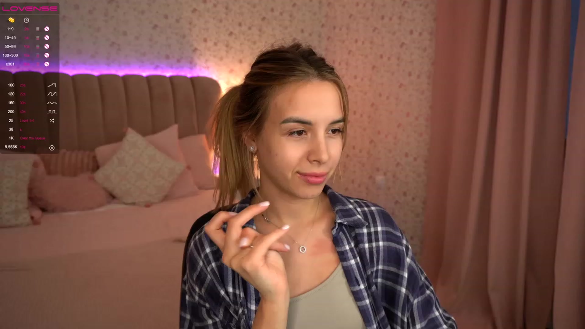 Gallery image thumbnail from Tilli's myfreecams stream on, 12/06/2023, 14:23 image 12 of 20