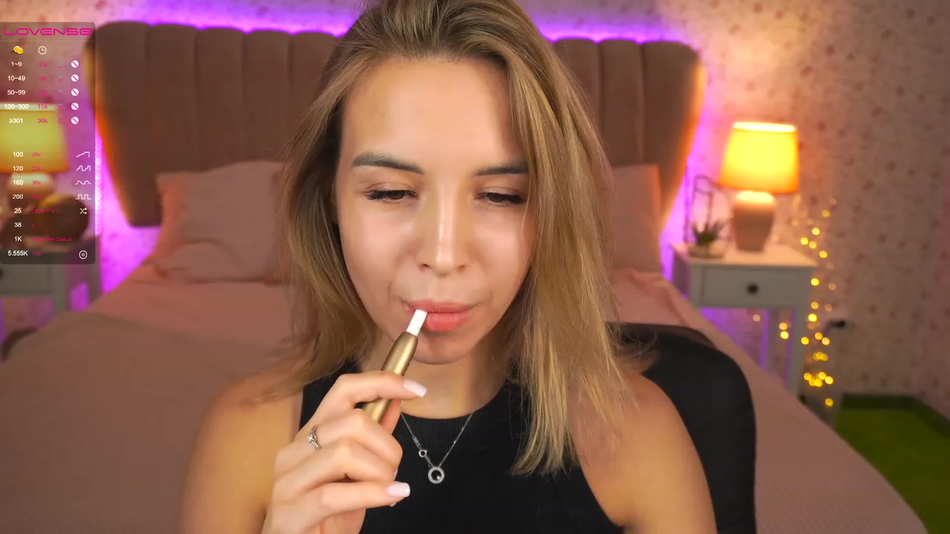Gallery image thumbnail from Tilli's myfreecams stream on, 12/15/2023, 11:21 image 14 of 20
