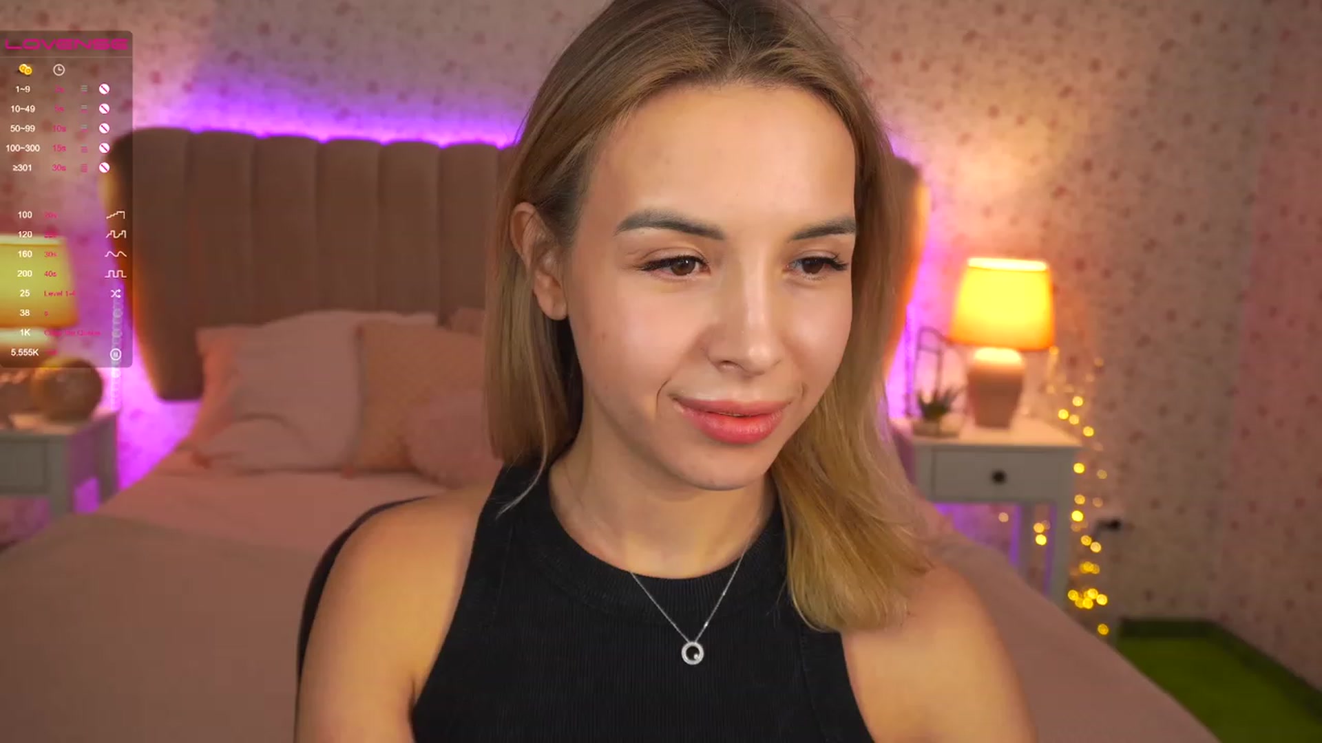Gallery image thumbnail from Tilli's myfreecams stream on, 12/15/2023, 14:12 image 4 of 20