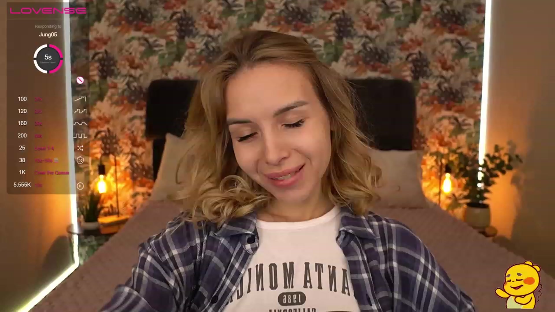 Gallery image thumbnail from Tilli's myfreecams stream on, 12/20/2023, 13:19 image 2 of 20