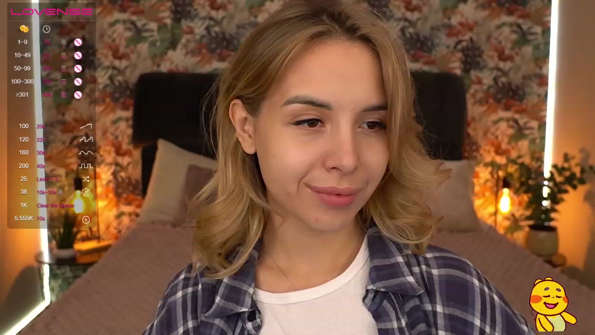 Gallery image thumbnail from Tilli's myfreecams stream on, 12/20/2023, 13:19 image 6 of 20