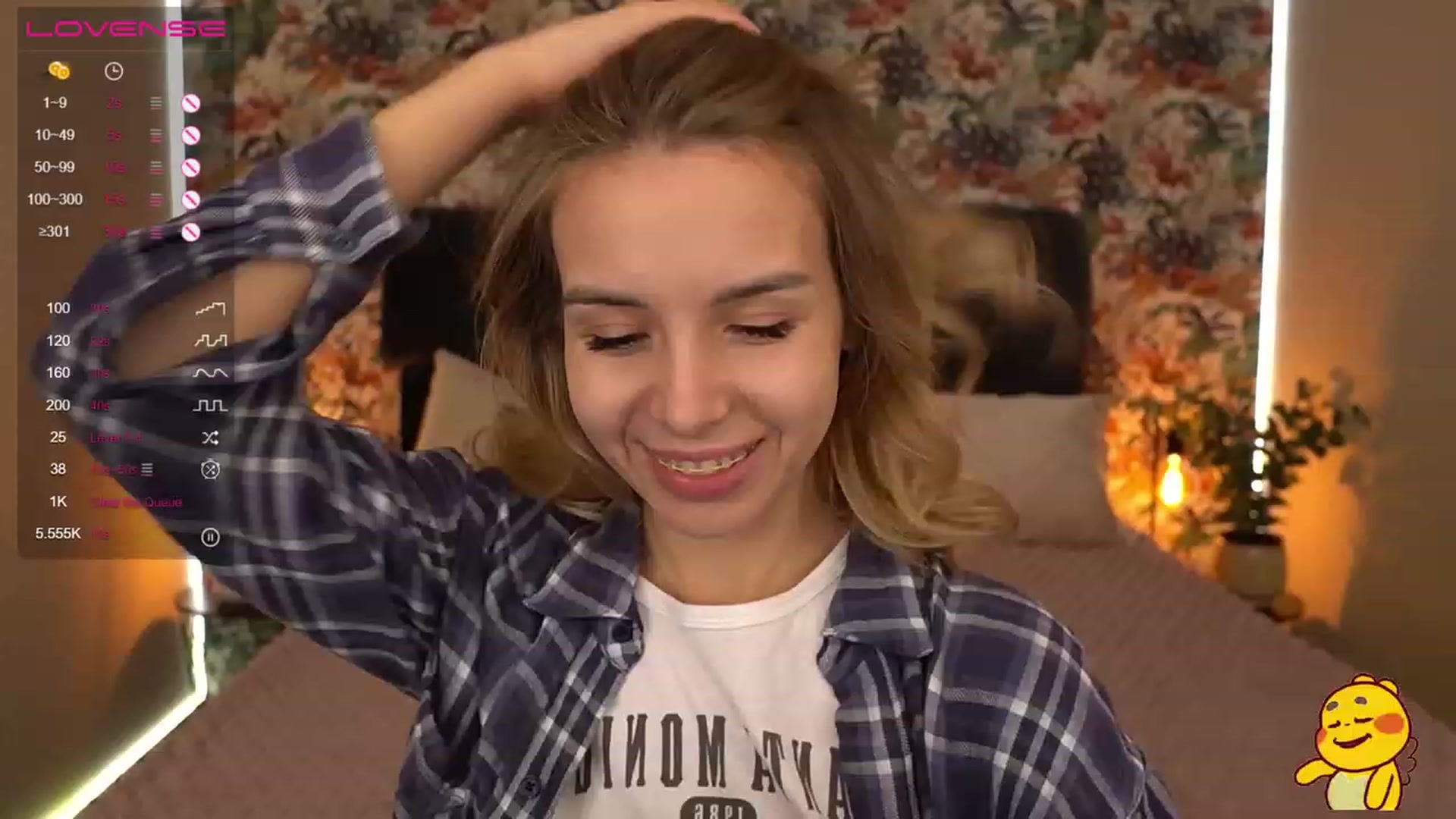 Gallery image thumbnail from Tilli's myfreecams stream on, 12/20/2023, 13:19 image 3 of 20