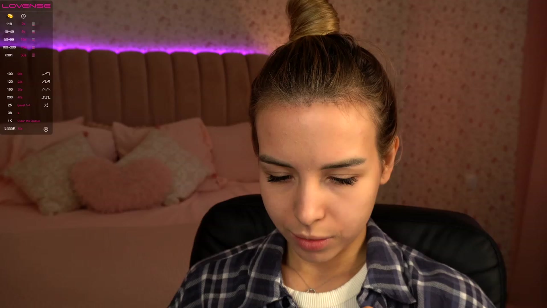 Gallery image thumbnail from Tilli's myfreecams stream on, 12/21/2023, 10:25 image 12 of 20