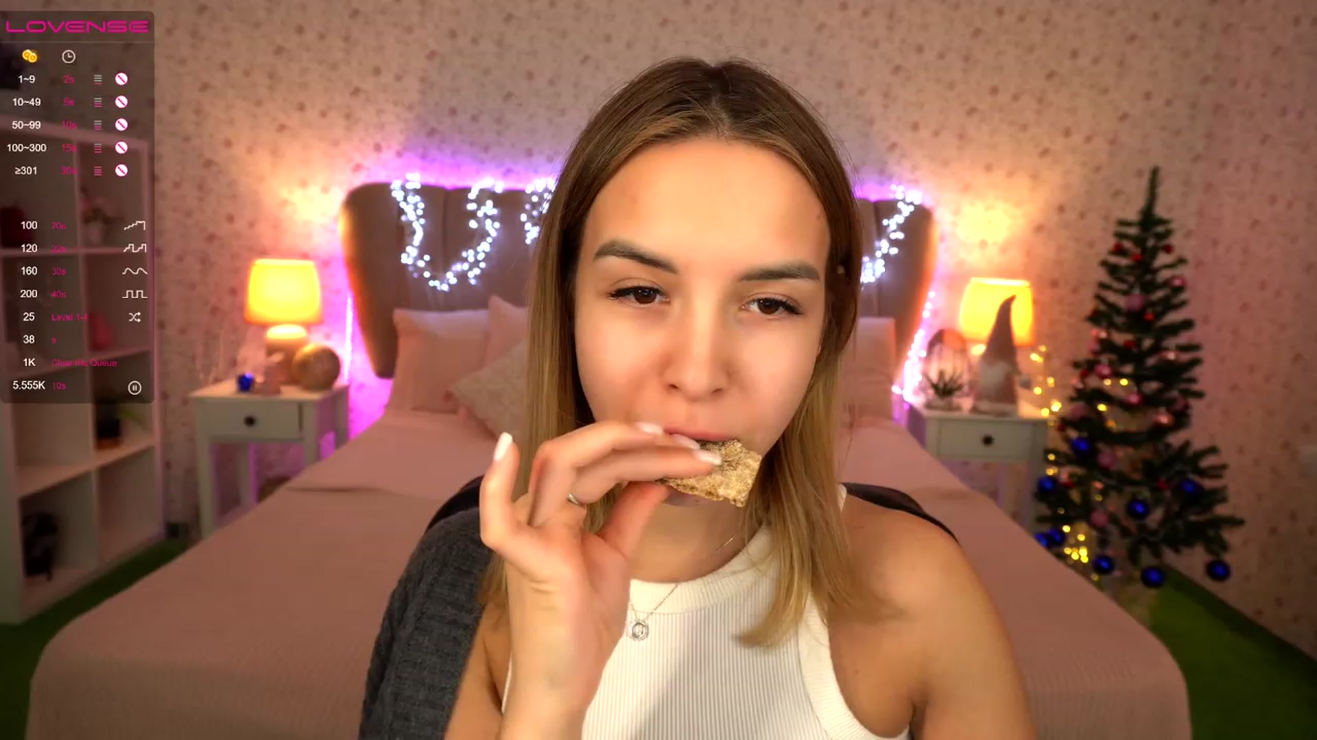 Gallery image thumbnail from Tilli's myfreecams stream on, 12/27/2023, 09:47 image 9 of 20
