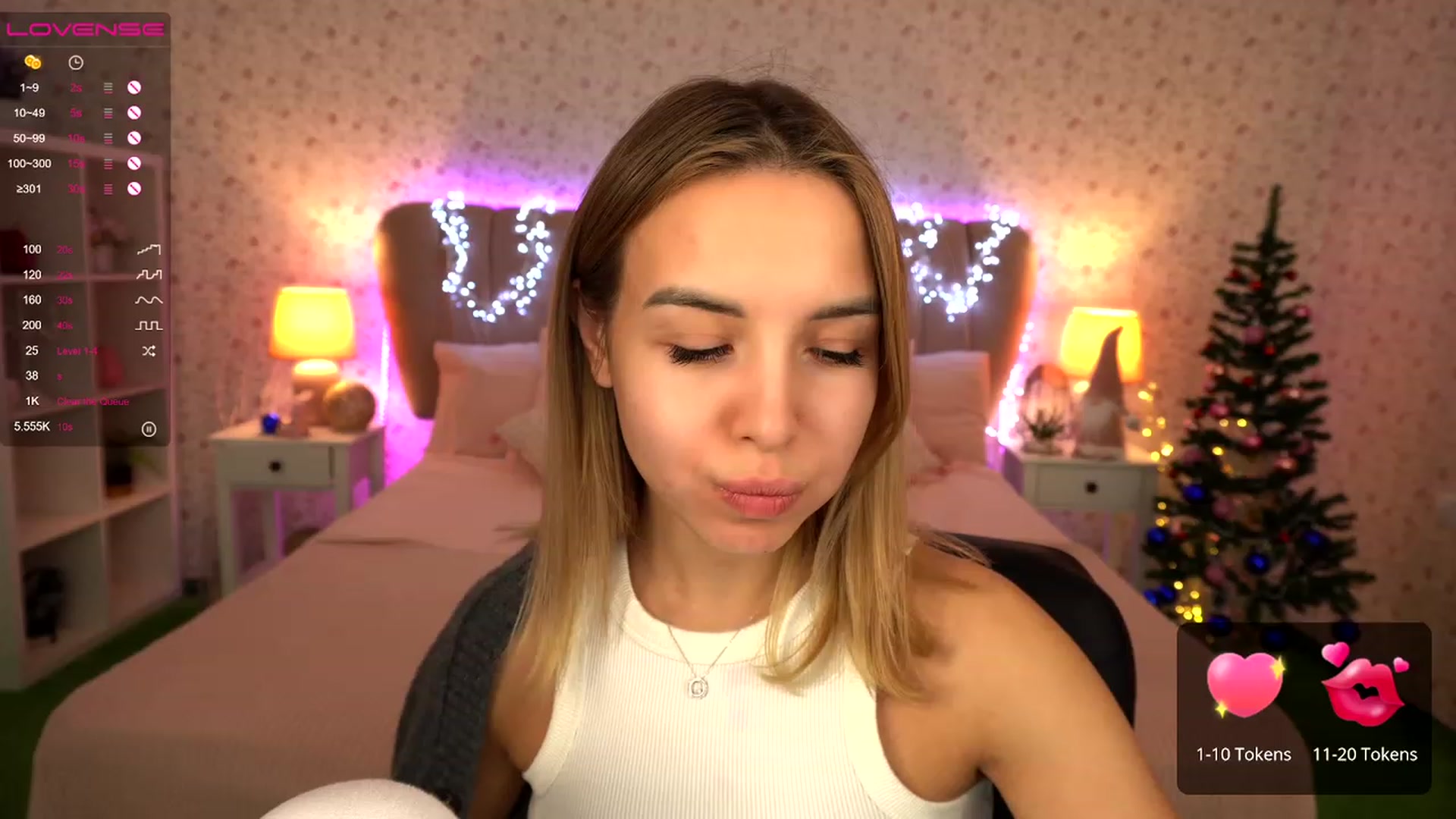 Gallery image thumbnail from Tilli's myfreecams stream on, 12/27/2023, 09:47 image 18 of 20