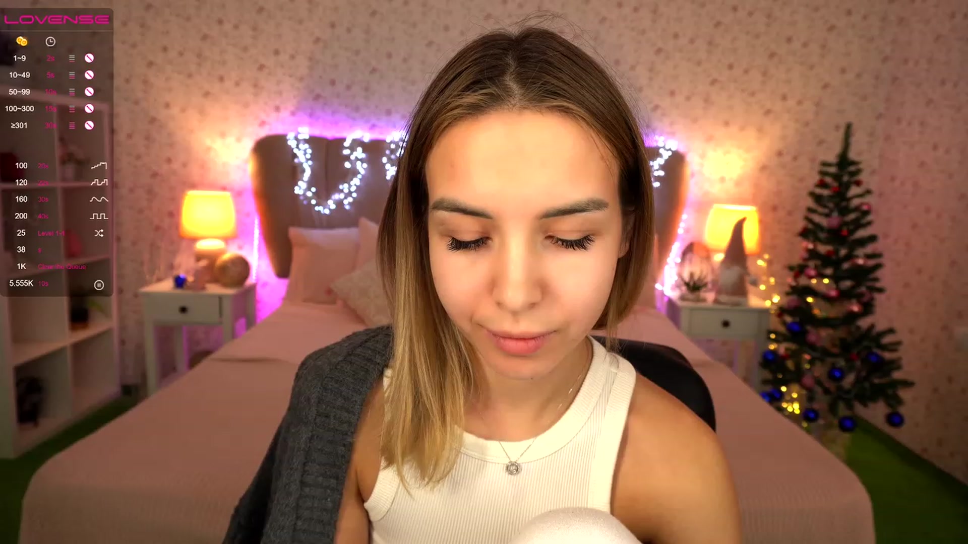 Gallery image thumbnail from Tilli's myfreecams stream on, 12/27/2023, 10:34 image 7 of 20